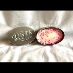 Lush Pearl Massage Bar